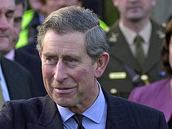 Prince Charles starts Irish vi...